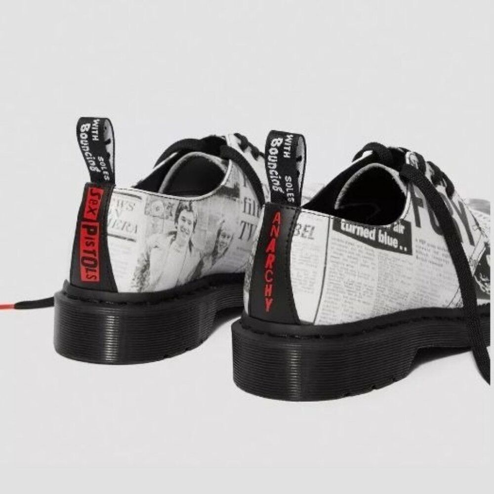 NEW DR. MARTENS Sex Pistols 1461 Oxford Shoes Punk 3-Eye B/W Newspaper Print Doc - Picture 4 of 9